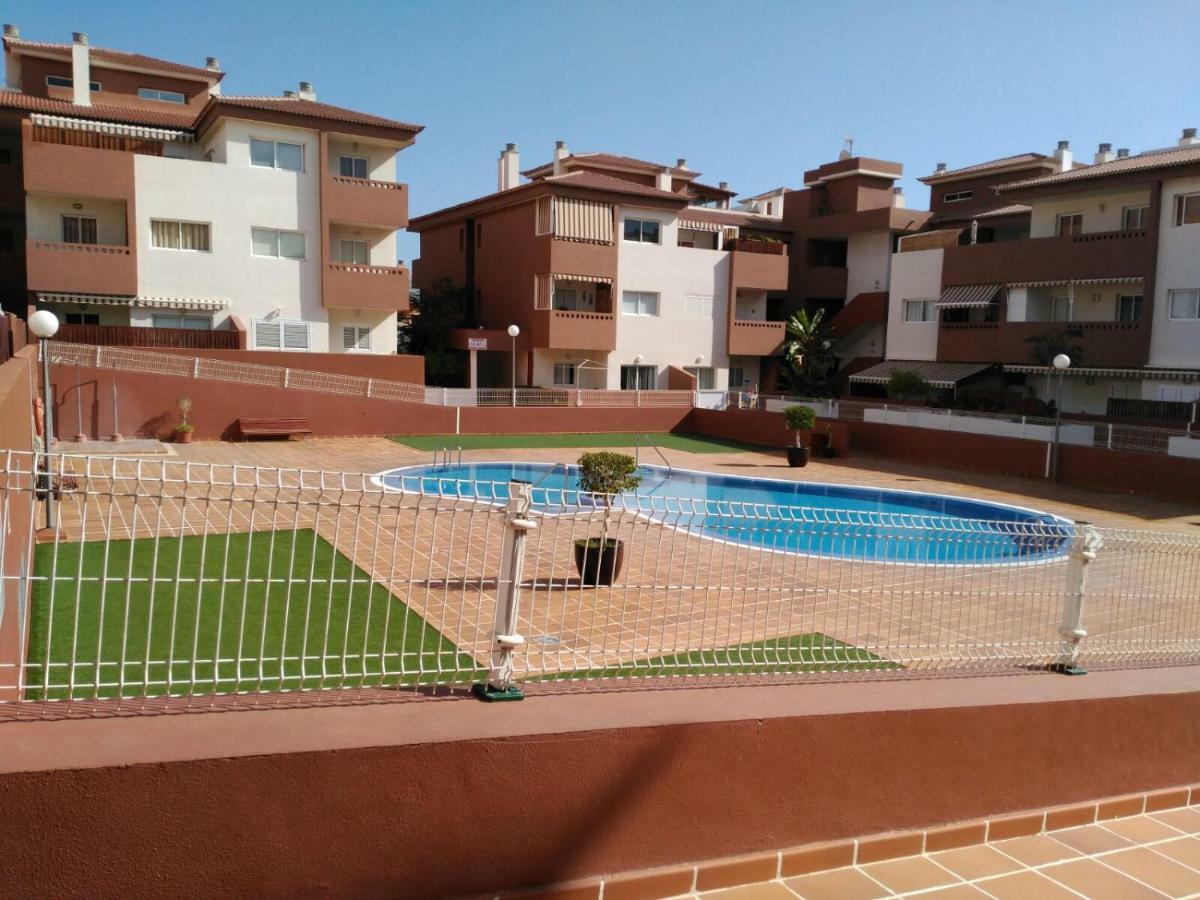 Apartamento Delgado Y Ruiz ปูแอร์ติโต เด กวีมาร์ ภายนอก รูปภาพ
