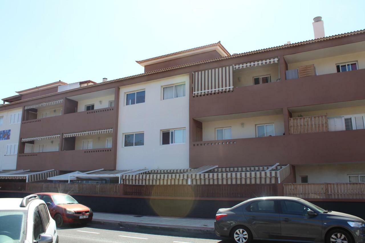 Apartamento Delgado Y Ruiz ปูแอร์ติโต เด กวีมาร์ ภายนอก รูปภาพ