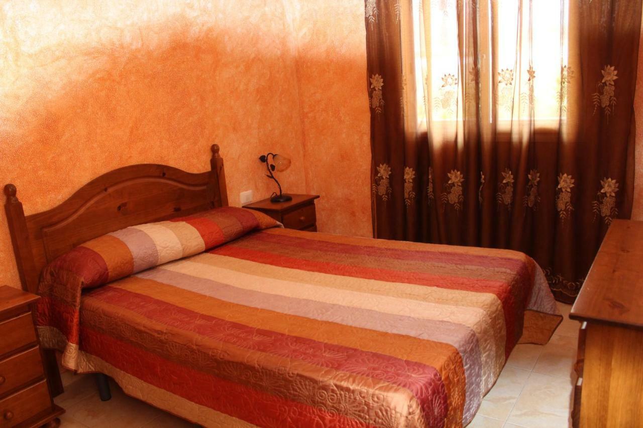 Apartamento Delgado Y Ruiz ปูแอร์ติโต เด กวีมาร์ ภายนอก รูปภาพ
