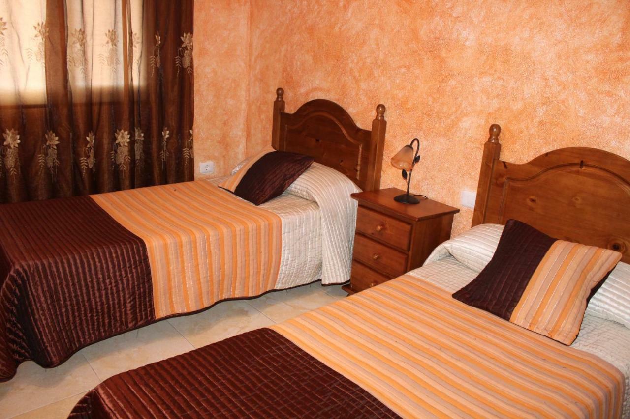 Apartamento Delgado Y Ruiz ปูแอร์ติโต เด กวีมาร์ ภายนอก รูปภาพ