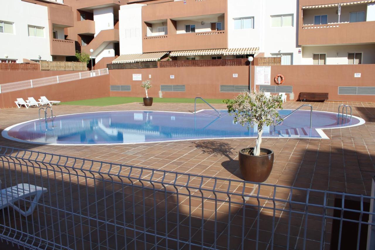 Apartamento Delgado Y Ruiz ปูแอร์ติโต เด กวีมาร์ ภายนอก รูปภาพ